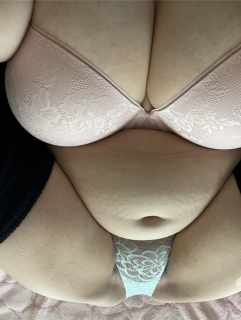 Krągła babeczka potrzebuje kgoś kto się nią zaopiekuje