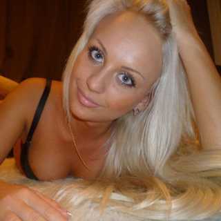 niegrzeczna blondyneczka 1
